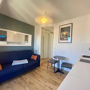 Appartement Vue Imprenable, Paris